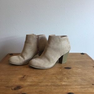 Old Navy tan suede booties